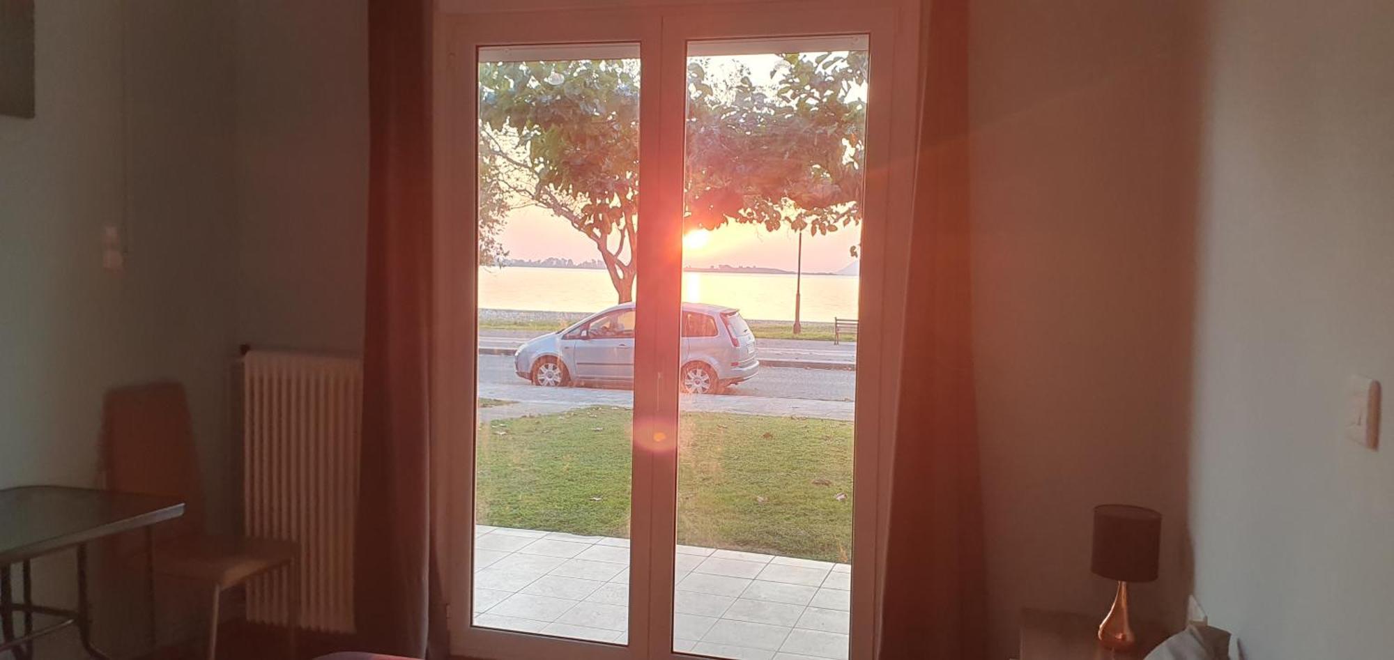 Nafpaktos Seaside Apartment Dış mekan fotoğraf